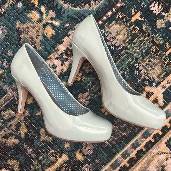 Madden Girl Getta Heels Size 7 - Picture 2 of 4